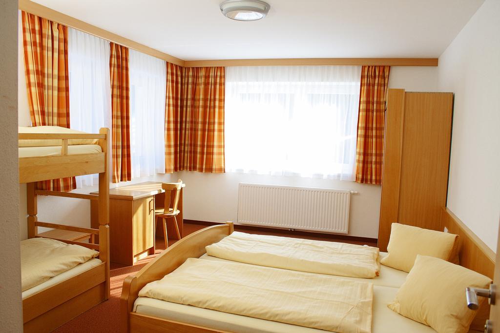 Jugendhotel Aicher Wagrain Chambre photo